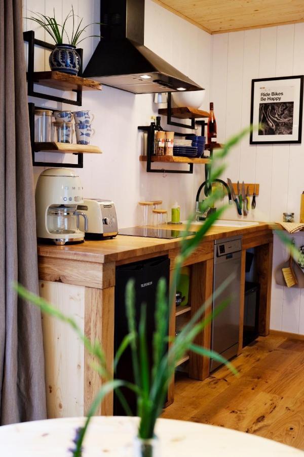 Hjem - Tiny Homes Direkt Am Wald Zwischen Allgaeu & Bodensee Bergatreute Kültér fotó